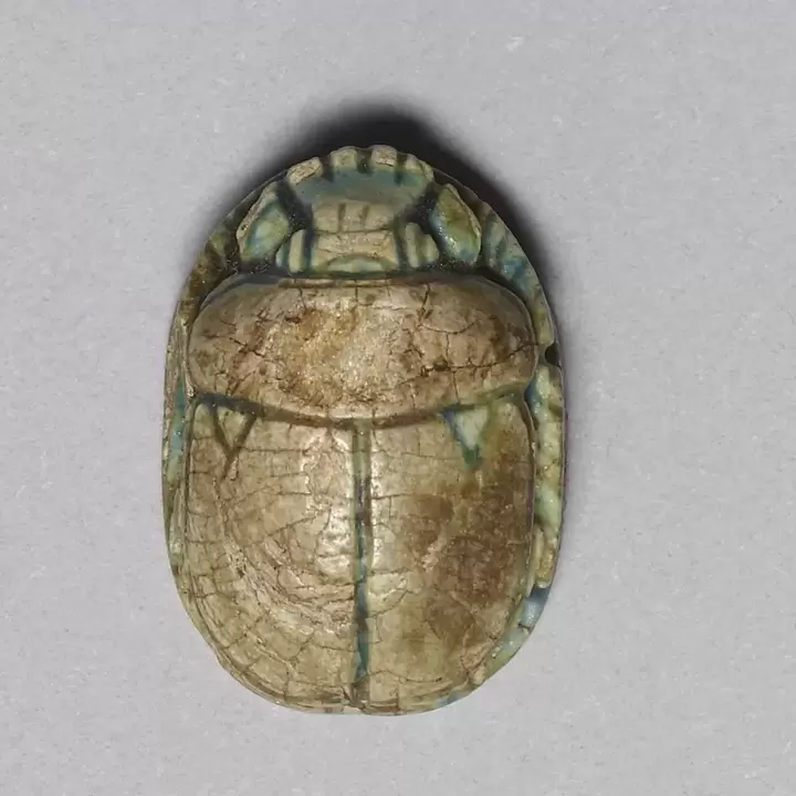 amulette-scarabée porte-bonheur