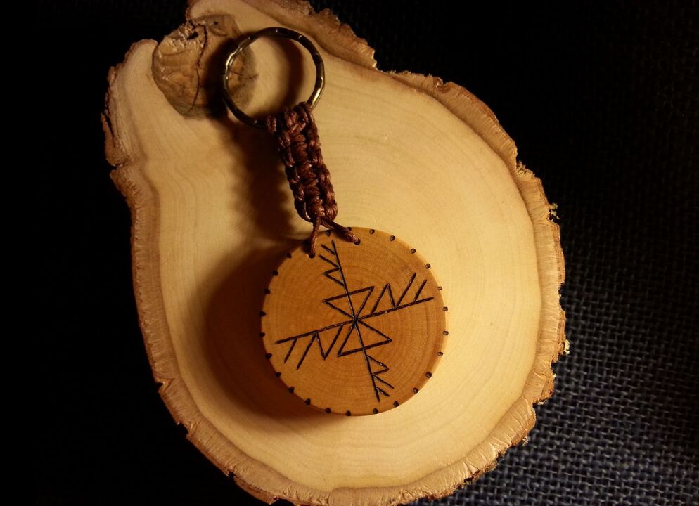 L'amulette rune Mill attirera la richesse du propriétaire